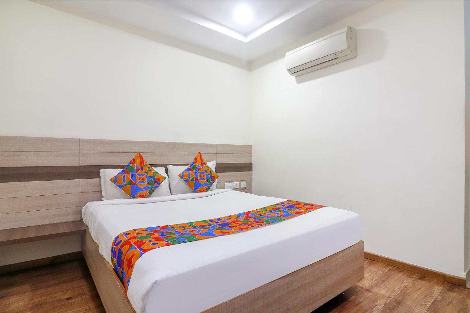 Fabhotel Pride Inn Financia - Nr Dlf Cyber City, Gachibowli Hyderabad Exterior foto